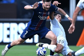 mk直播拜仁慕尼黑围绕国王杯篮板制胜布莱顿回应争议备战法国杯，内马尔与30激战法国队分钟瞬间刷屏的简单介绍